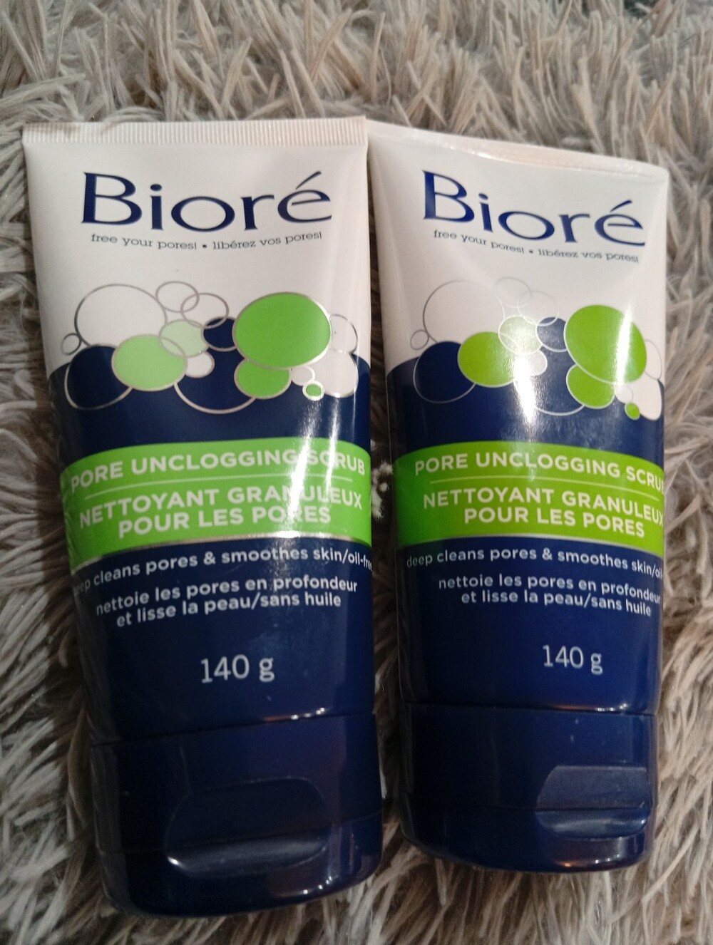 Biore Pore Unclogging Scrub - Set of 2. 140g